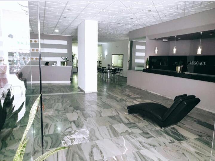 Porto Plazza Hotel Херсонісос Екстер'єр фото